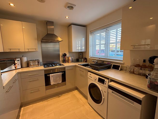 51 Hadrian Way, Nuneaton